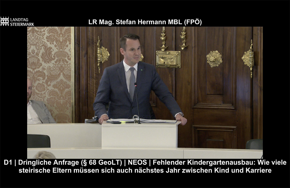 Steirischer Bildungslandesrat bei der Landtagssitzung vom 28.4.2026